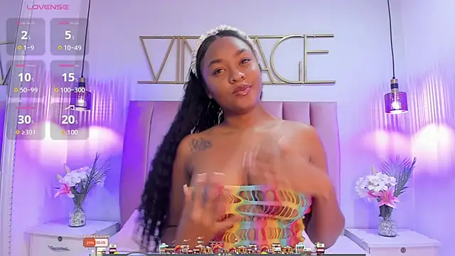 Snapshot of NaomyBaez chatting on 12/20/24, 04:09 NaomyBaez online show from 12/20/24, 04:09