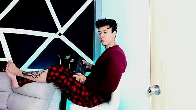 Snapshot of JUSTIN_FULLER1 chatting on 10/08/25, 02:58 JUSTIN FULLER1 online show from 10/08/25, 02:58