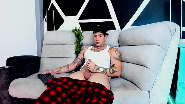 Snapshot of JUSTIN_FULLER1 chatting on 10/09/25, 09:24 JUSTIN FULLER1 online show from 10/09/25, 09:24