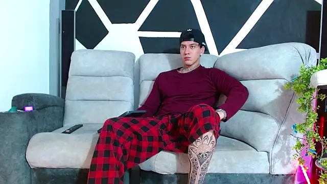 Snapshot of JUSTIN_FULLER1 chatting on 11/20/25, 08:41 JUSTIN FULLER1 online show from 11/20/25, 08:41