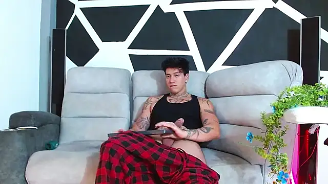 Snapshot of JUSTIN_FULLER1 chatting on 11/28/25, 10:01 JUSTIN FULLER1 online show from 11/28/25, 10:01