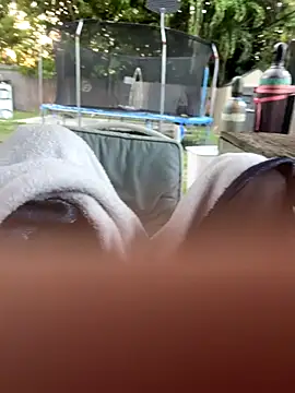 Snapshot of daddyjake101 chatting on 12/17/25, 10:16 daddyjake101 online show from 12/17/25, 10:16