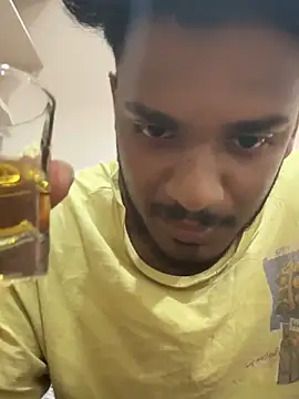 Snapshot of PRASADREDDY_HYD chatting on 12/17/25, 05:19 PRASADREDDY HYD online show from 12/17/25, 05:19