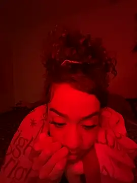 Snapshot of redbonejada chatting on 12/12/24, 04:37 redbonejada online show from 12/12/24, 04:37