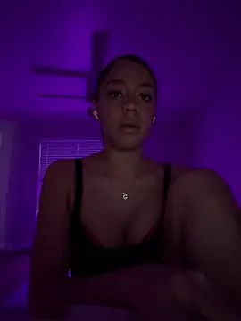 Snapshot of redbonejada chatting on 09/20/25, 12:33 redbonejada online show from 09/20/25, 12:33