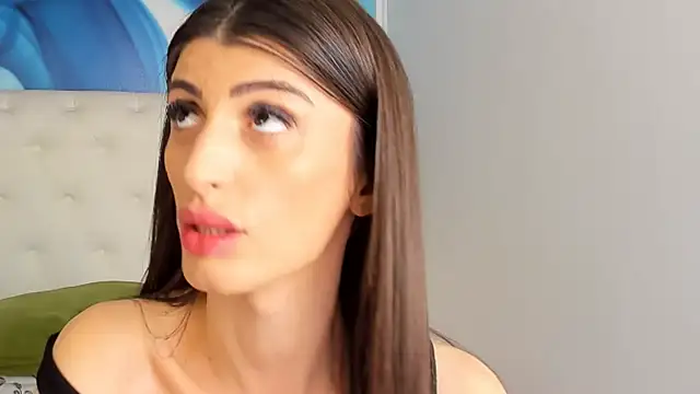 SkinnyDolly online show from 02/23/25, 01:13