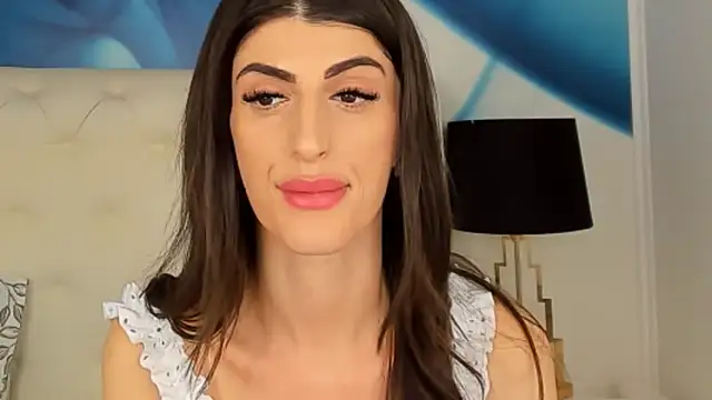 SkinnyDolly online show from 03/12/25, 12:20