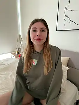 emma05 online show from 03/14/26, 08:42