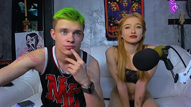 Snapshot of eva_and_adam1 chatting on 02/05/25, 05:42 eva and adam1 online show from 02/05/25, 05:42