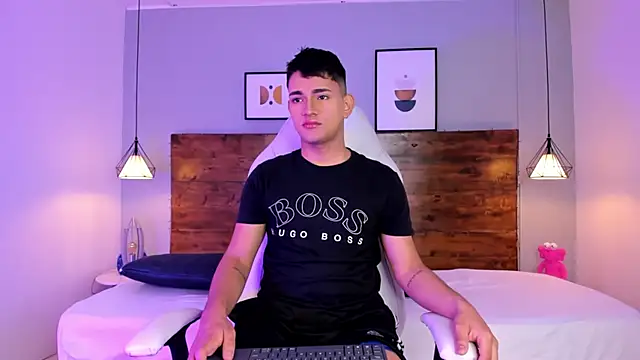 Snapshot of ander_deimond_ chatting on 02/10/25, 01:22 ander deimond online show from 02/10/25, 01:22