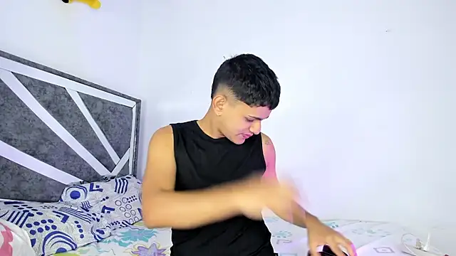 Snapshot of ander_deimond_ chatting on 02/27/25, 08:53 ander deimond online show from 02/27/25, 08:53