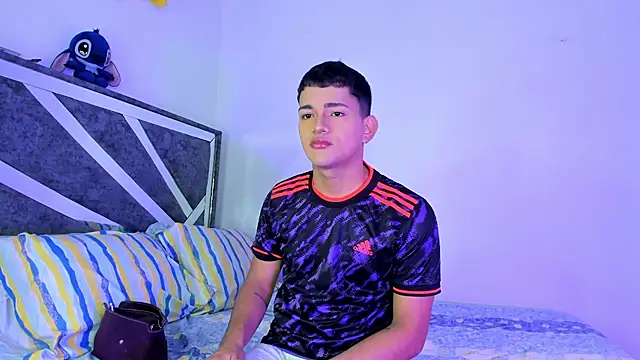 Snapshot of ander_deimond_ chatting on 03/03/25, 05:29 ander deimond online show from 03/03/25, 05:29