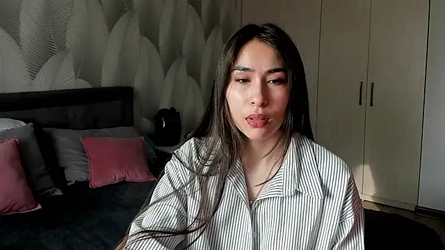 Bambiii bby online show from 02/27/26, 03:50