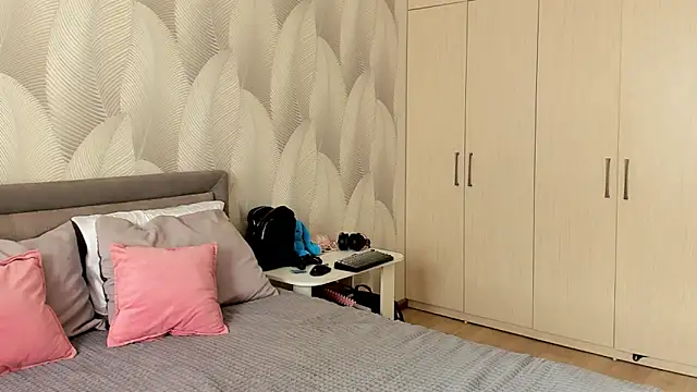 Bambiii bby online show from 04/13/26, 02:50