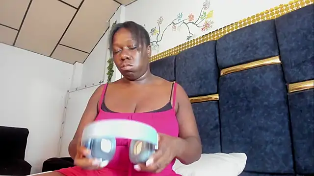 skaysanchez1 online show from 09/24/25, 01:03