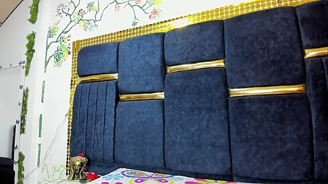 skaysanchez1 online show from 10/08/25, 12:36