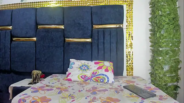 skaysanchez1 online show from 10/14/25, 07:25