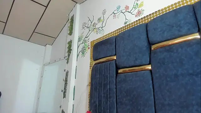 skaysanchez1 online show from 10/18/25, 04:19