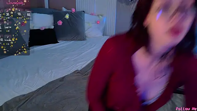 Snapshot of Sky_Eyes_ chatting on 03/12/25, 11:42 Sky Eyes online show from 03/12/25, 11:42