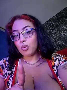 Snapshot of TattooedJenn chatting on 03/08/25, 06:21 TattooedJenn online show from 03/08/25, 06:21