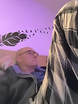 bogland33 online show from 11/18/25, 08:24