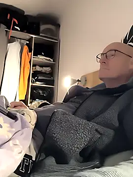 bogland33 online show from 12/14/25, 10:14