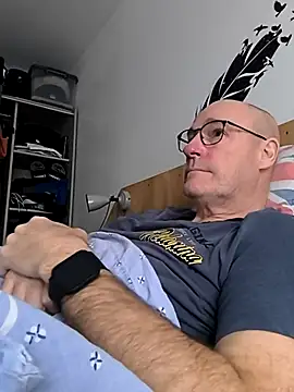 bogland33 online show from 12/23/25, 10:35