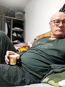 bogland33 online show from 03/28/26, 10:09