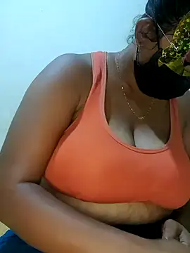 Snapshot of kumaricapalsex2 chatting on 01/31/25, 05:21 kumaricapalsex2 online show from 01/31/25, 05:21