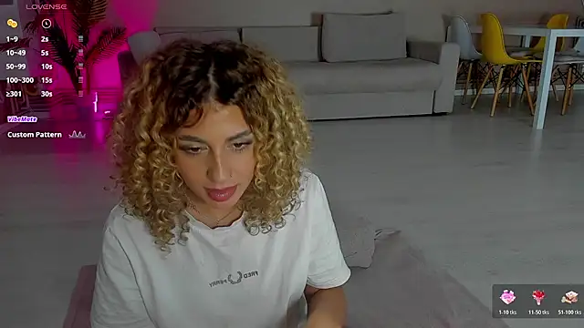 CurlyAnt0 online show from 11/14/25, 11:46