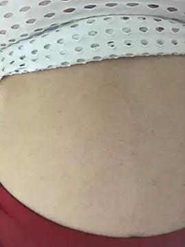 Snapshot of ahross chatting on 11/27/25, 09:55 ahross online show from 11/27/25, 09:55