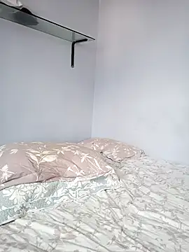 carolina linarez69 online show from 10/12/25, 08:30