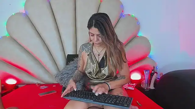 Snapshot of Anna__Spencer chatting on 02/12/25, 06:30 Anna Spencer online show from 02/12/25, 06:30