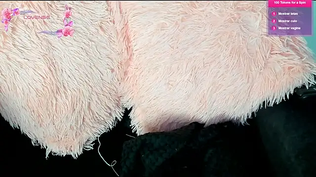 Snapshot of its__angelica_ chatting on 03/15/25, 09:16 its angelica online show from 03/15/25, 09:16