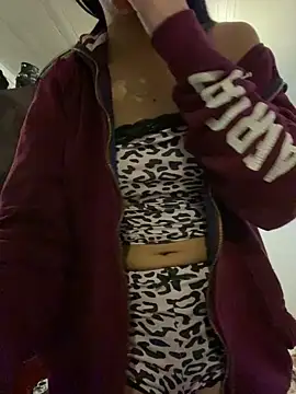 kittyprettybby online show from 05/23/26, 03:49
