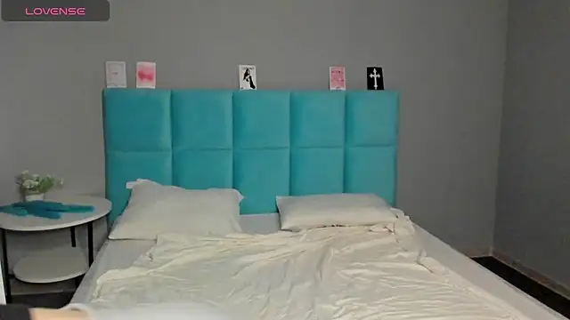 Esme Runn online show from 12/03/24, 10:28