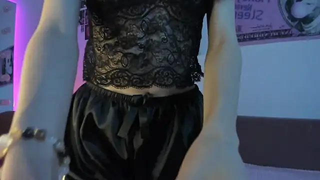 flora off online show from 04/20/26, 11:13