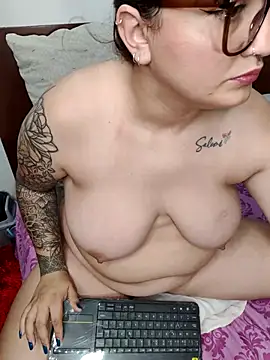 paula thompson2 online show from 04/18/26, 09:13