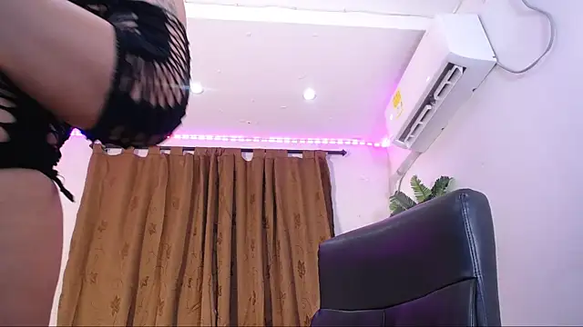 alaia 03 online show from 09/12/25, 11:32