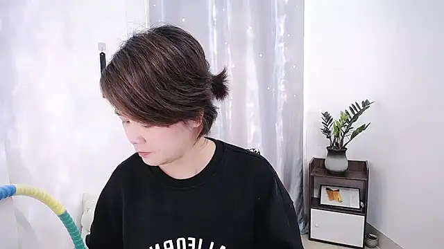 Fan ting online show from 02/28/25, 04:32