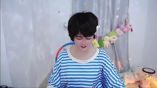 Fan ting online show from 10/19/25, 02:01