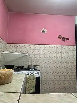 Snapshot of Evabigass chatting on 12/13/24, 05:05 Evabigass online show from 12/13/24, 05:05