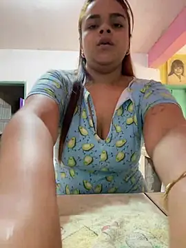 Snapshot of Evabigass chatting on 03/18/25, 02:48 Evabigass online show from 03/18/25, 02:48