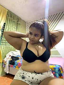 Snapshot of Evabigass chatting on 09/21/25, 04:52 Evabigass online show from 09/21/25, 04:52