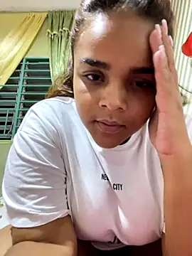 Snapshot of Evabigass chatting on 11/12/25, 12:11 Evabigass online show from 11/12/25, 12:11