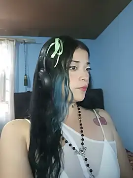 Snapshot of Elvishcassie_ chatting on 05/21/26, 08:49 Elvishcassie online show from 05/21/26, 08:49