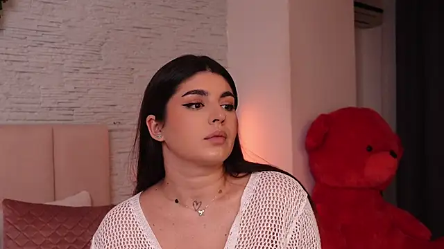 RachelSwaan online show from 12/19/24, 12:56