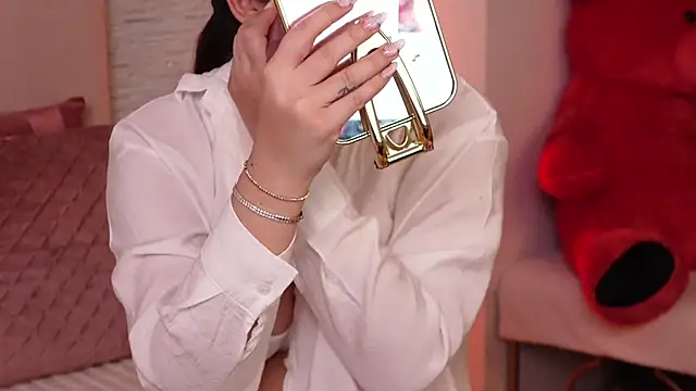 RachelSwaan online show from 01/30/25, 05:41