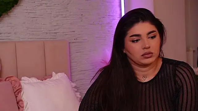 RachelSwaan online show from 10/10/25, 05:06