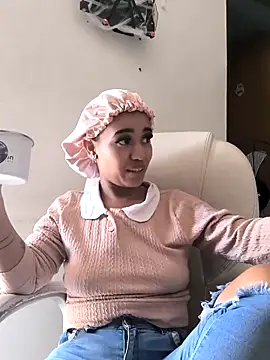 evafoxs online show from 10/17/25, 08:11